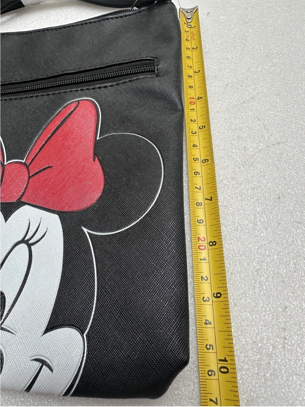 BRAND NEW DISNEY MINNIE MOUSE CROSSBODY PURSE PASSPORTS TRAVEL BAG 8.5”x 10.5” - Picture 8 of 13